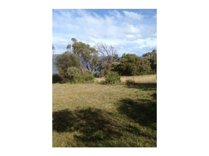 33 Linden Road, Primrose Sands TAS 7173