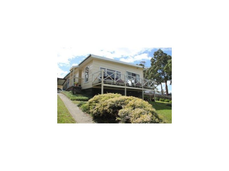 15 Broom Street, Primrose Sands TAS 7173