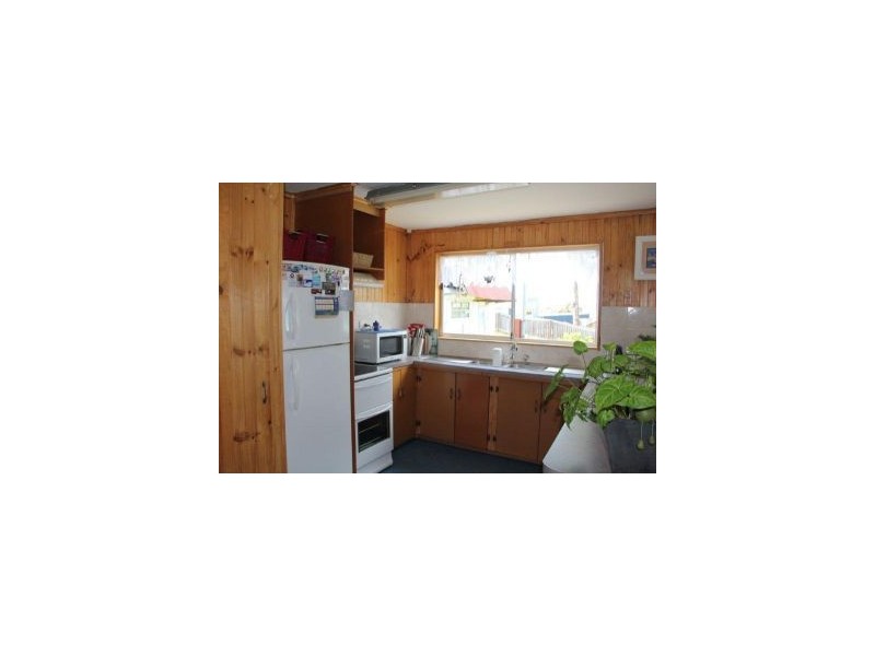 15 Broom Street, Primrose Sands TAS 7173