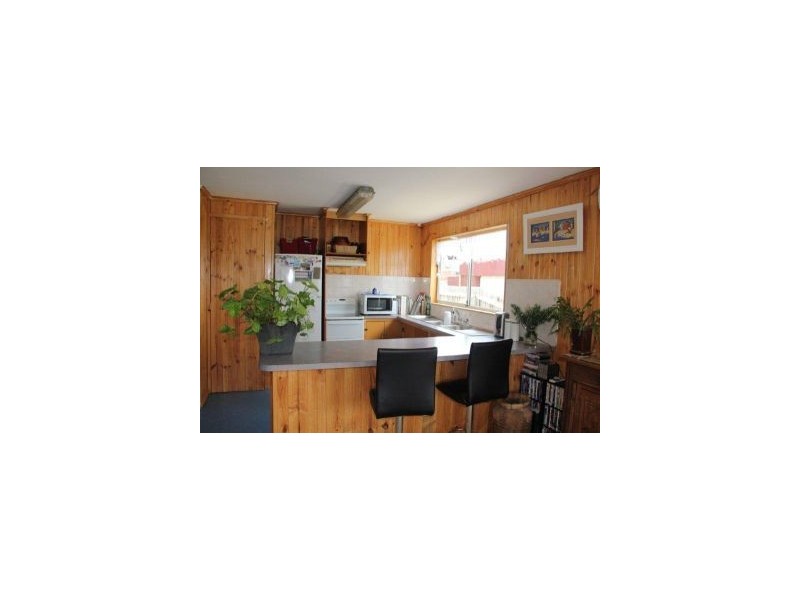 15 Broom Street, Primrose Sands TAS 7173
