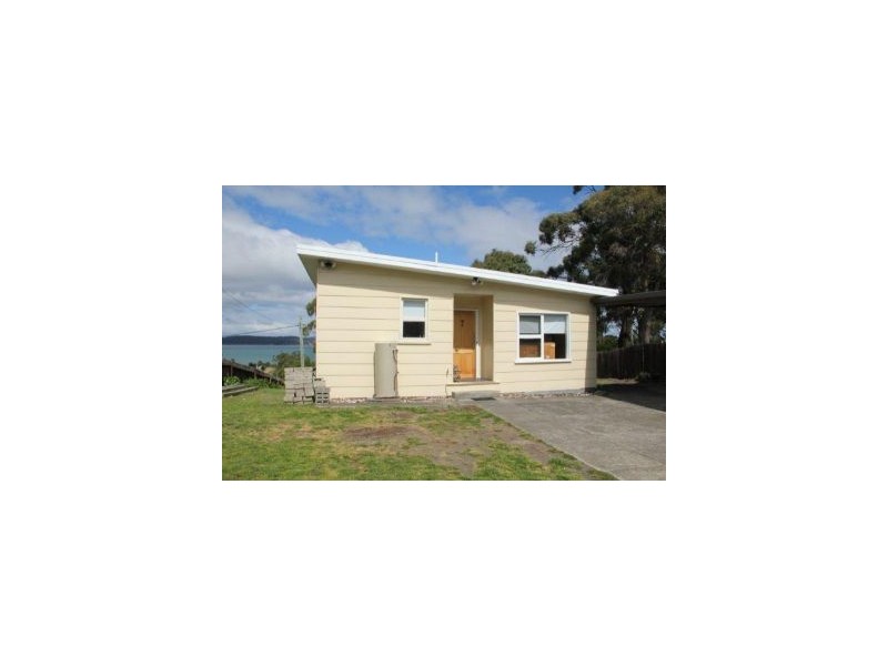 15 Broom Street, Primrose Sands TAS 7173