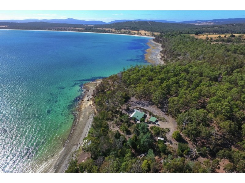 Sloping Main TAS 7186