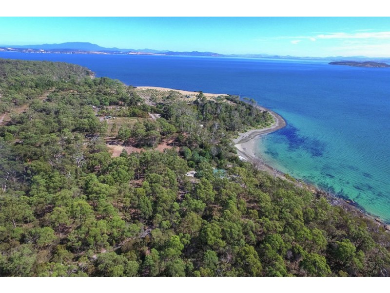 Sloping Main TAS 7186