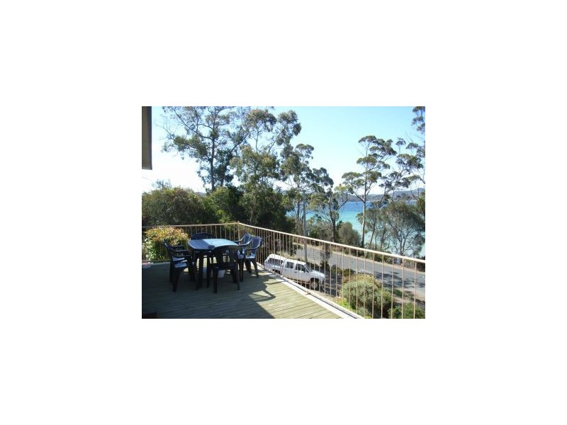 White Beach TAS 7184