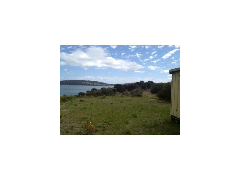 8 Linden Road, Primrose Sands TAS 7173