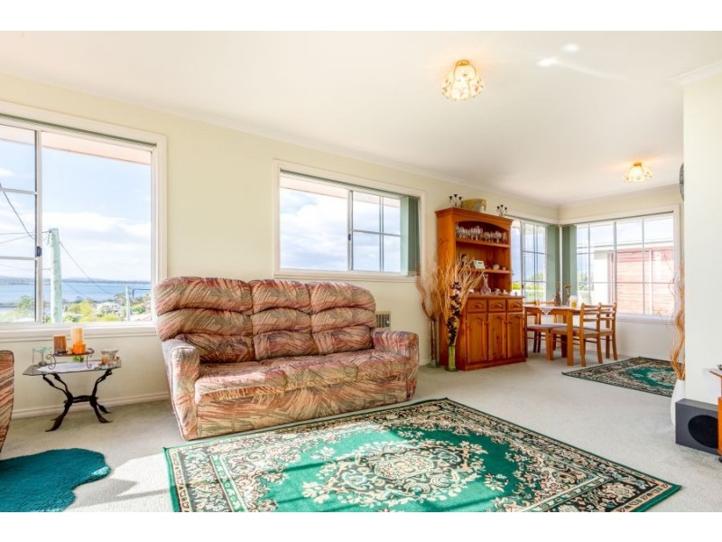 1/10 Stewart Court, Midway Point TAS 7171