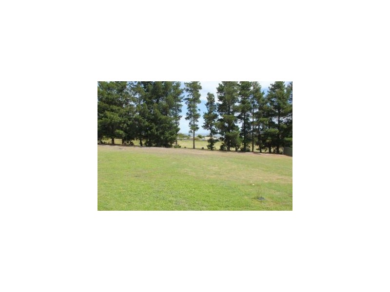 8 Colleen Crescent, Primrose Sands TAS 7173