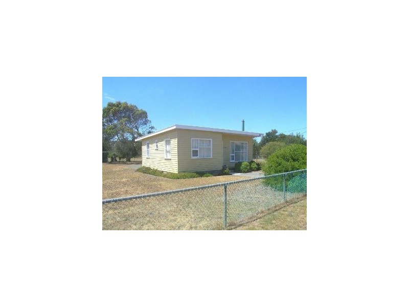 1 Lyeena Street, Carlton TAS 7173