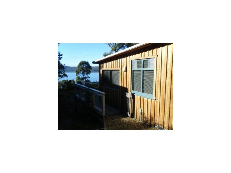 24 Craigs Hill Road, Boomer Bay TAS 7177