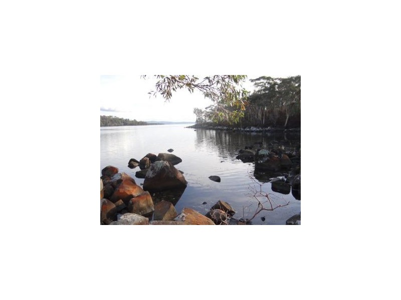 221 Old Jetty Road, Eaglehawk Neck TAS 7179