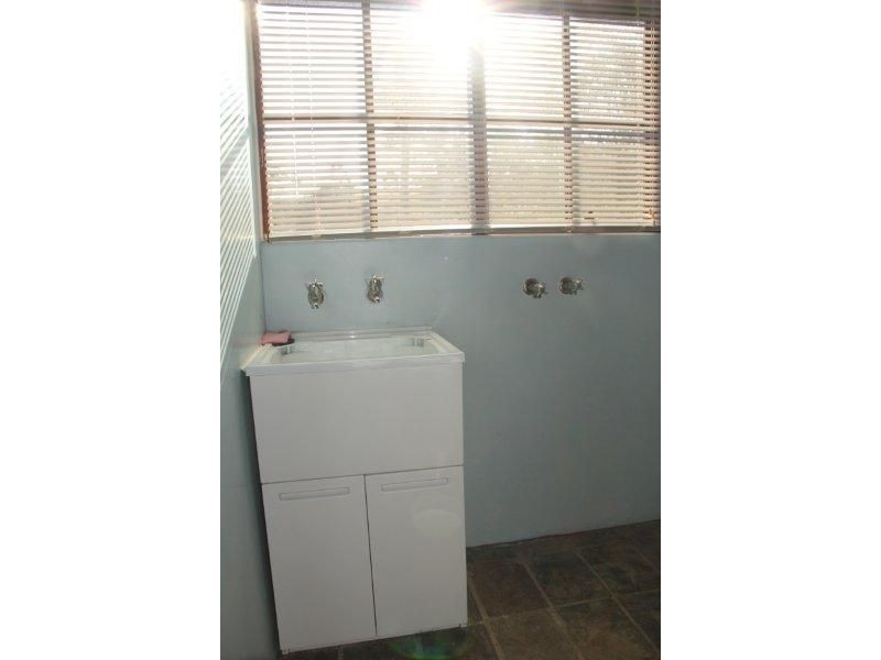 8 Oak Street, Primrose Sands TAS 7173