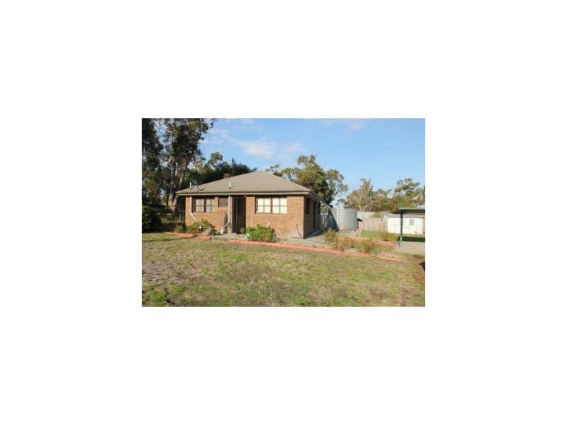 8 Oak Street, Primrose Sands TAS 7173