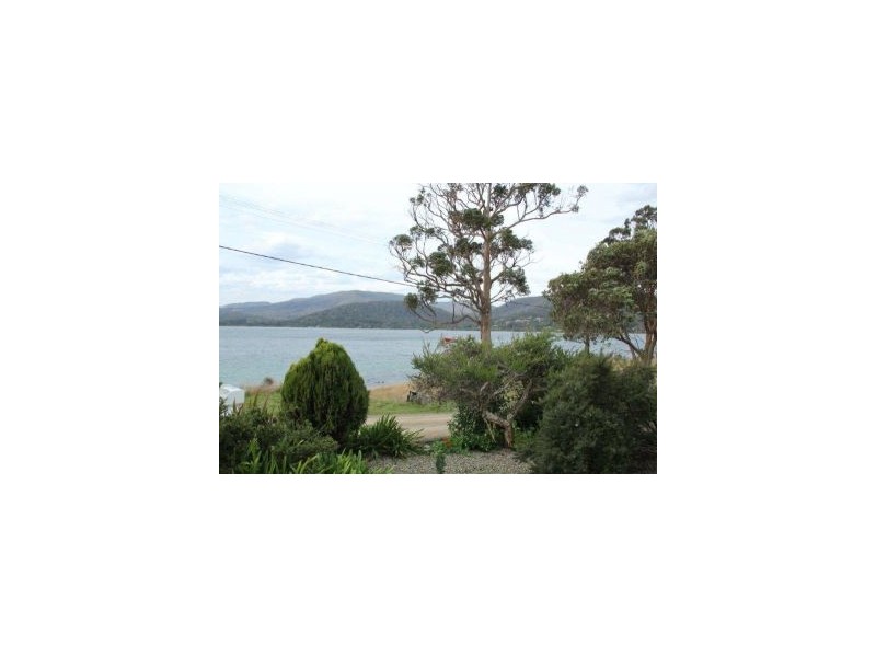 27 Batchelor Street, White Beach TAS 7184