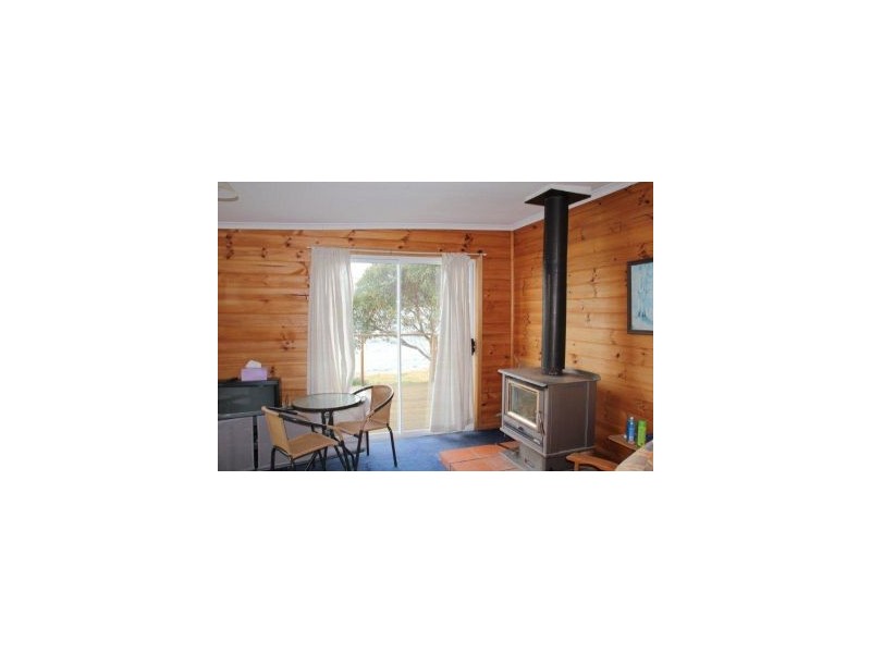 27 Batchelor Street, White Beach TAS 7184