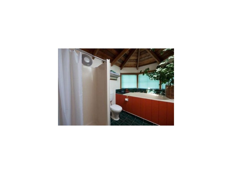 5131 Arthur Highway, Eaglehawk Neck TAS 7179