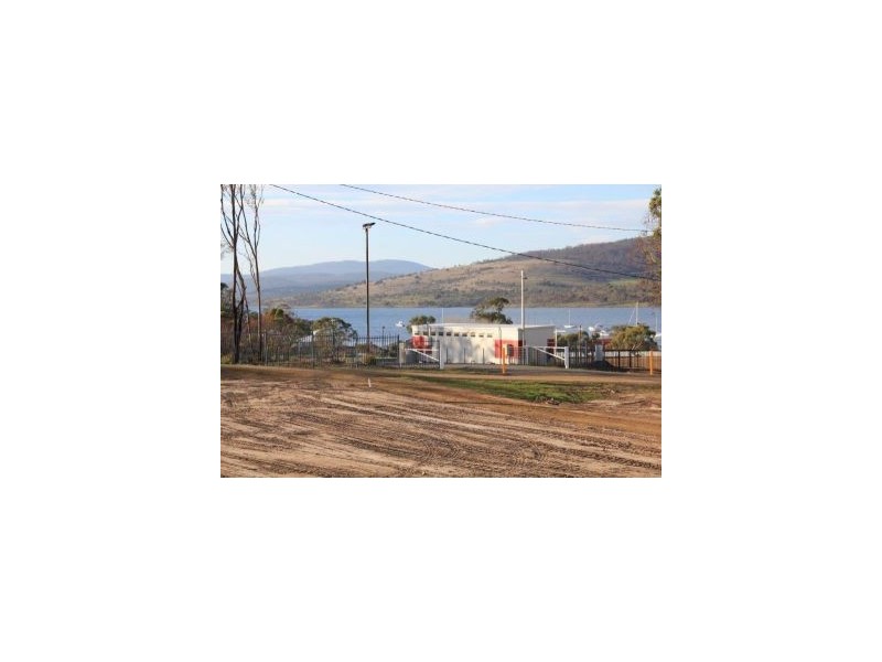 41 Bay Street, Dunalley TAS 7177