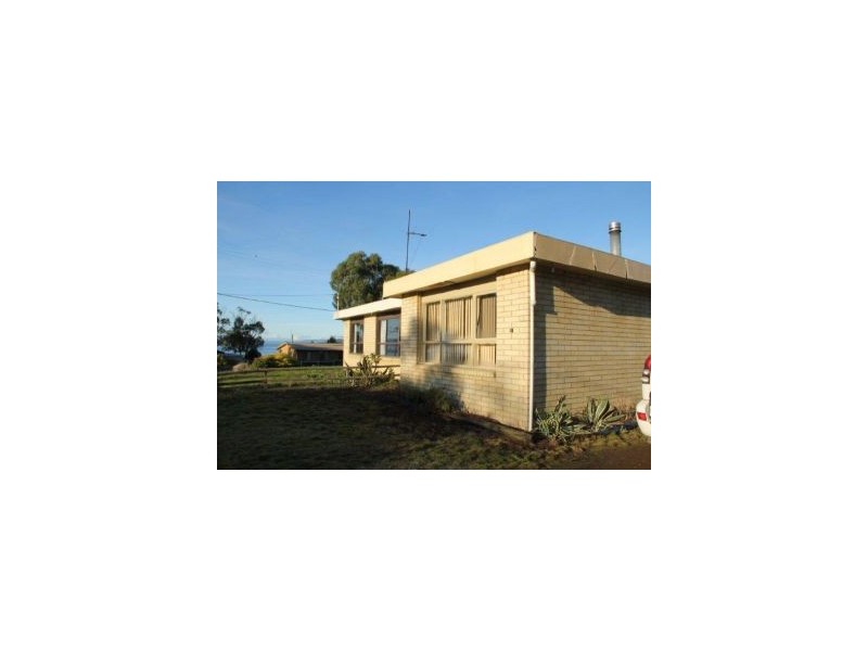 Unit 2 50 Susans Bay Road, Primrose Sands TAS 7173