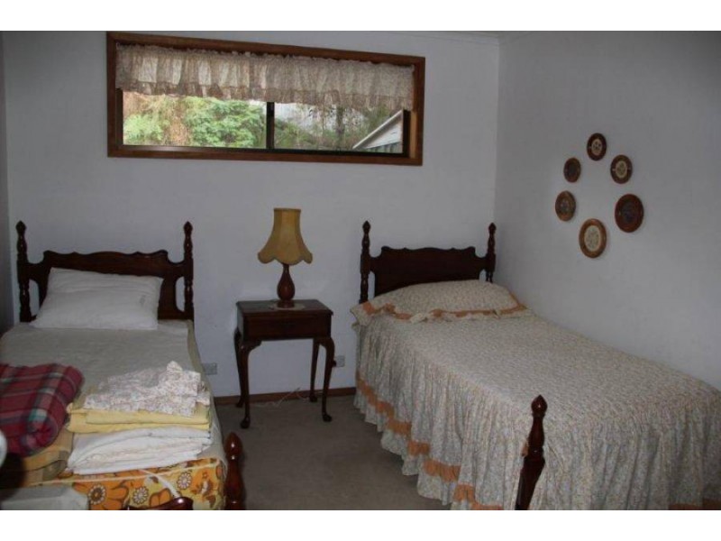 4 Lagoon Road, White Beach TAS 7184