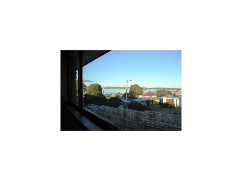 33 Raynors Road, Midway Point TAS 7171