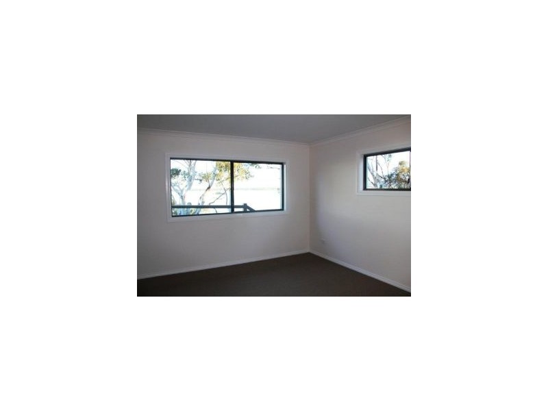 2/8 Higson Street, Midway Point TAS 7171