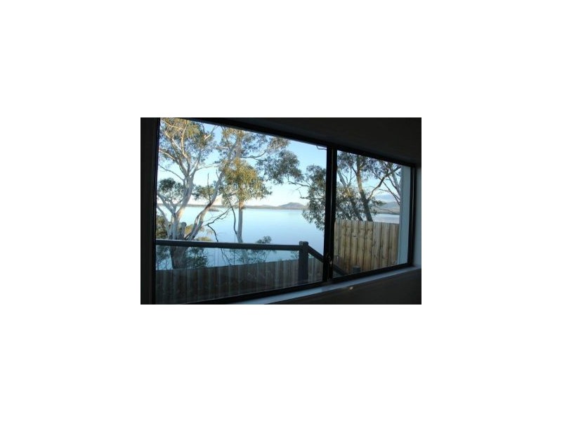 2/8 Higson Street, Midway Point TAS 7171