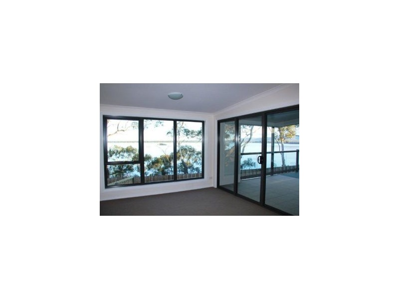 2/8 Higson Street, Midway Point TAS 7171