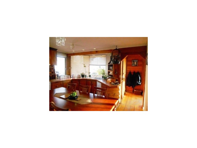 35 Penna Road, Midway Point TAS 7171