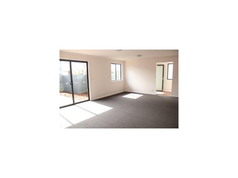 3/8 Higson Street, Midway Point TAS 7171