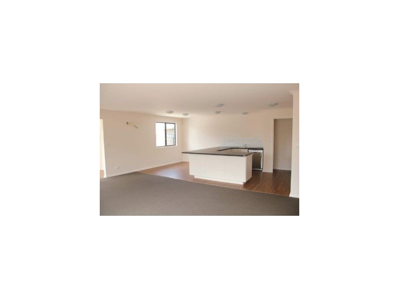 3/8 Higson Street, Midway Point TAS 7171