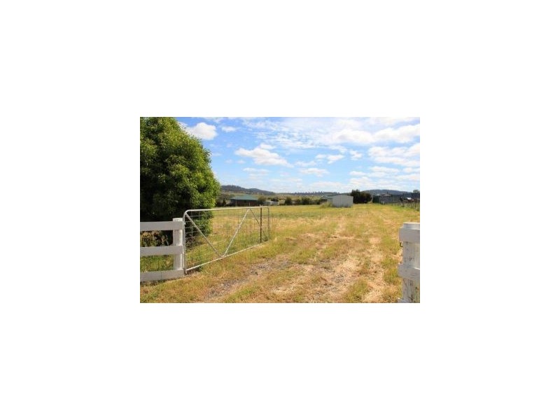 25 Colleen Crescent, Primrose Sands TAS 7173