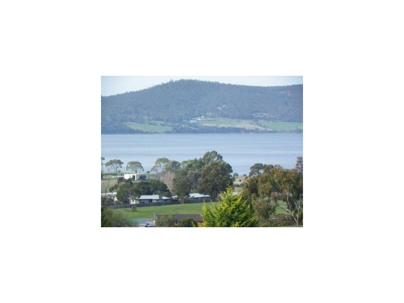 29 Emmaline Court, Rokeby TAS 7019
