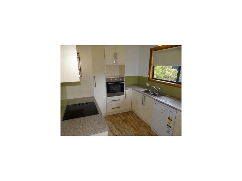 50 Susan Parade, Lenah Valley TAS 7008