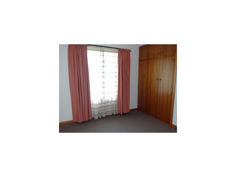 50 Susan Parade, Lenah Valley TAS 7008