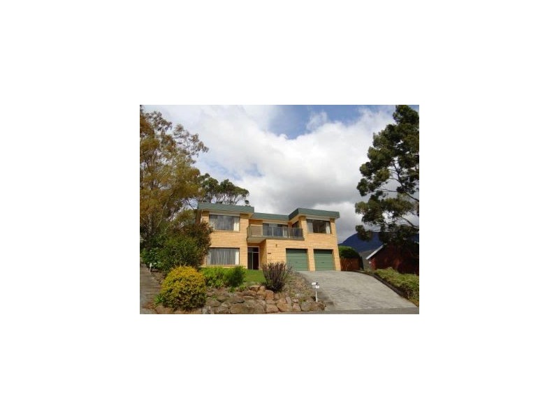 50 Susan Parade, Lenah Valley TAS 7008