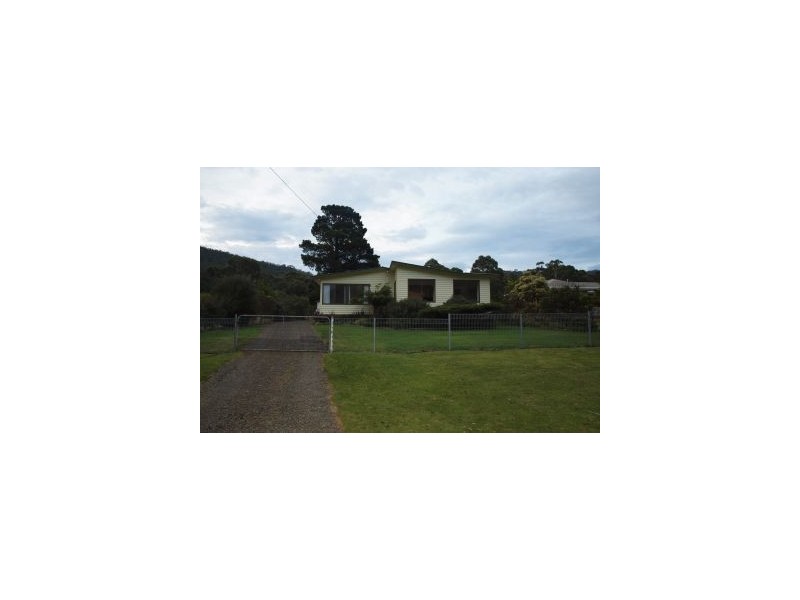 122a Old Jetty Rd, Eaglehawk Neck TAS 7179