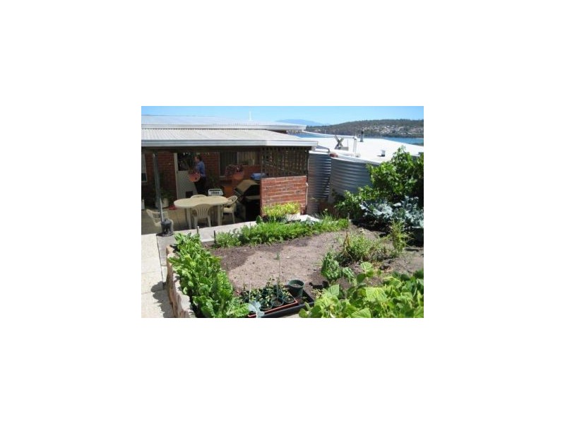 30 Myrica Street, Primrose Sands TAS 7173