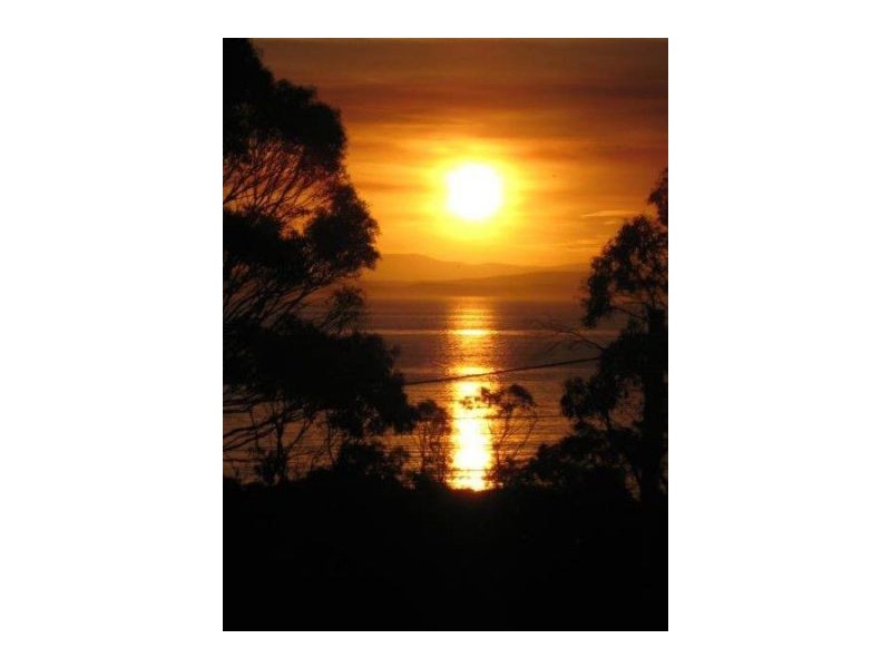 30 Myrica Street, Primrose Sands TAS 7173
