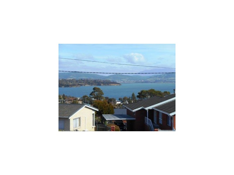 35 Penna Road, Midway Point TAS 7171