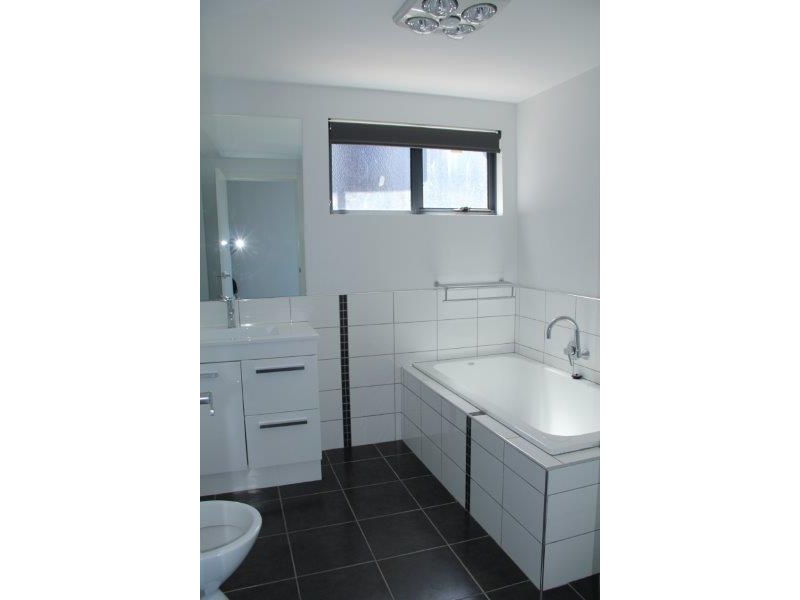 Unit 1 75 Penna Road, Midway Point TAS 7171