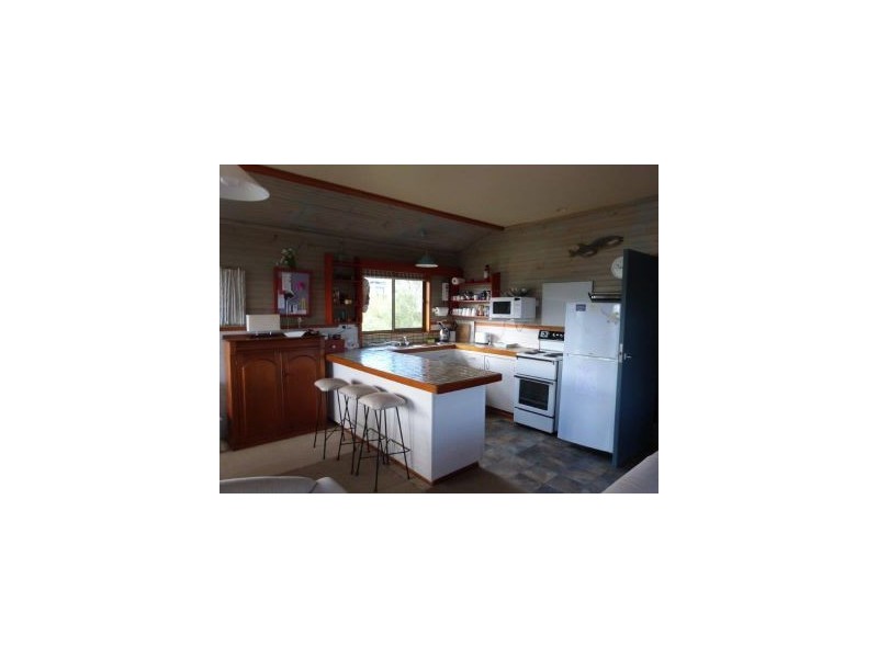 23 Blackwood Court, White Beach TAS 7184