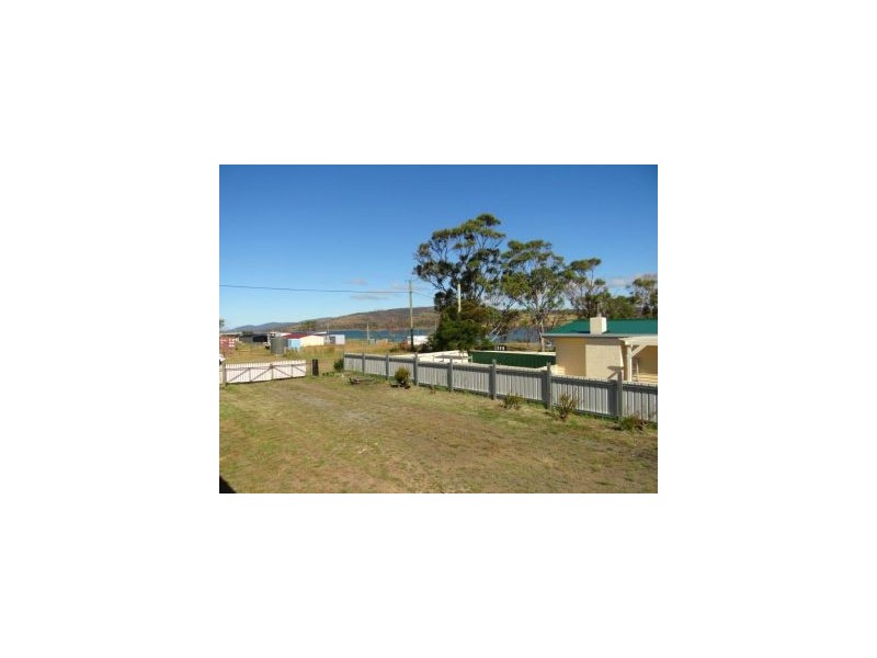 5 Bay Street, Dunalley TAS 7177