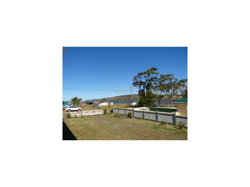 5 Bay Street, Dunalley TAS 7177