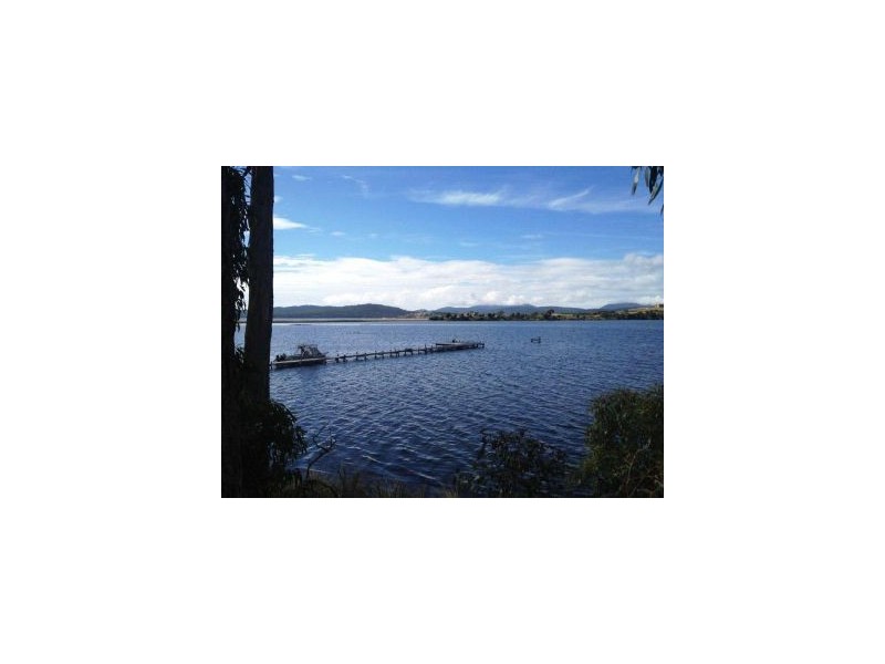 138a Bay Rd, Boomer Bay TAS 7177
