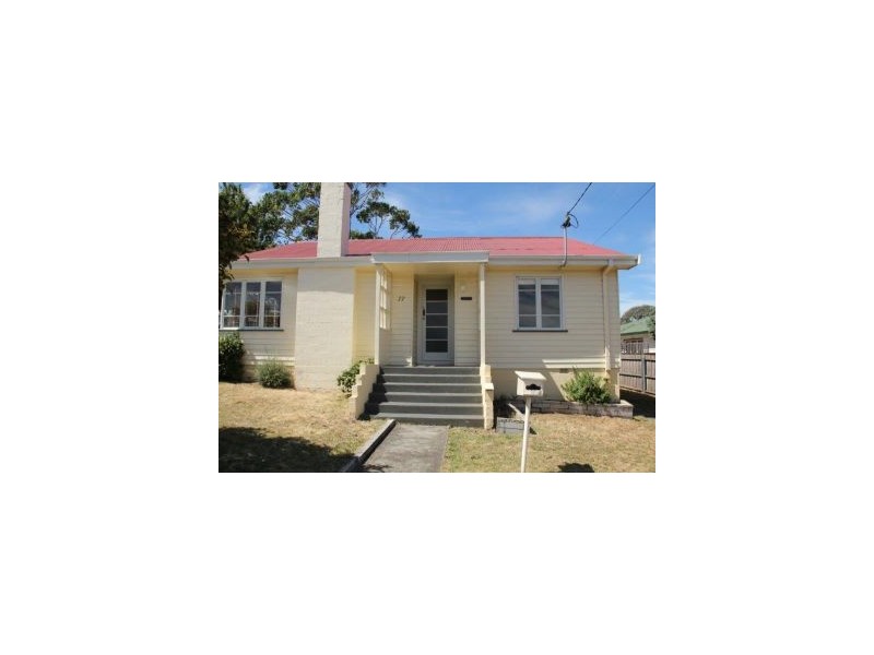 77 Bass Street, Warrane TAS 7018