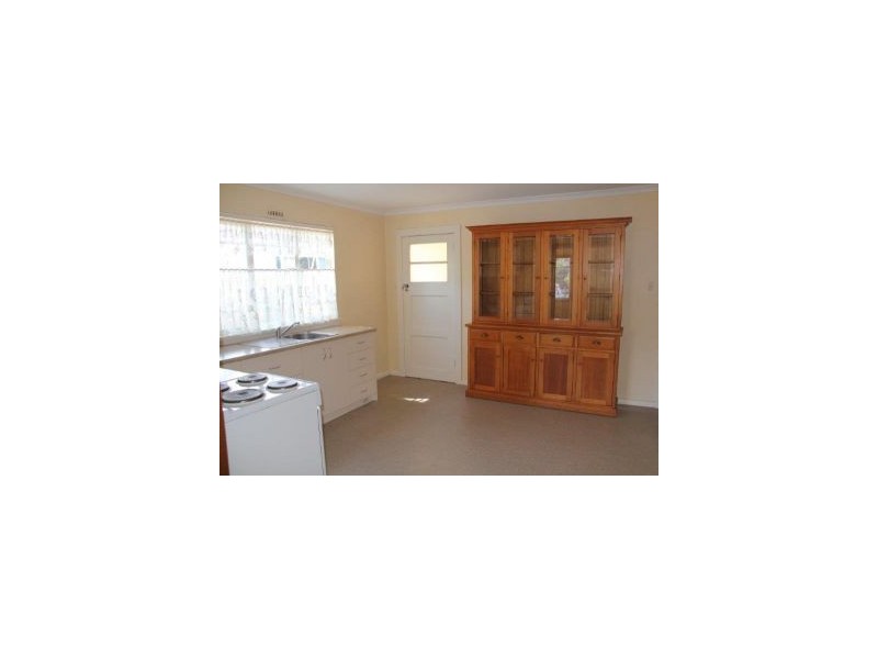 77 Bass Street, Warrane TAS 7018