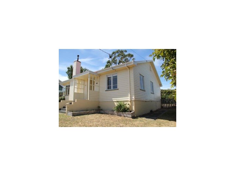 77 Bass Street, Warrane TAS 7018