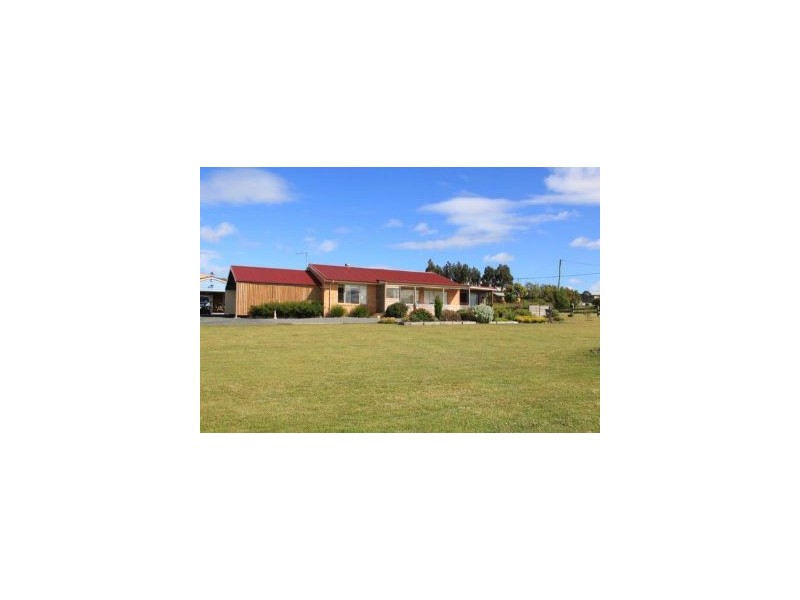 557a Carlton River Rd, Carlton TAS 7173