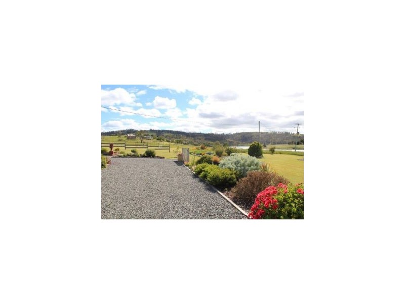 557a Carlton River Rd, Carlton TAS 7173