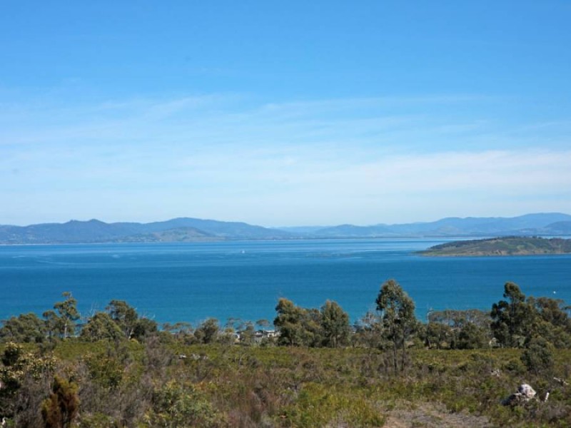 Sloping Main TAS 7186