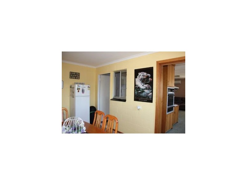 15 Tenth Avenue, Dodges Ferry TAS 7173